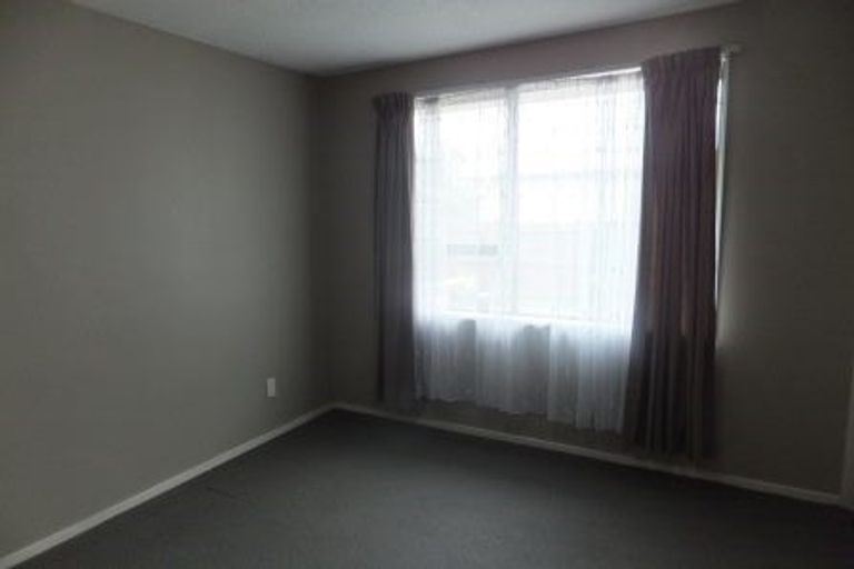 Photo of property in 2/46 Vagues Road, Northcote, Christchurch, 8052