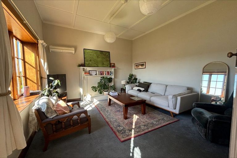 Photo of property in 57 Grafton Road, Roseneath, Wellington, 6011