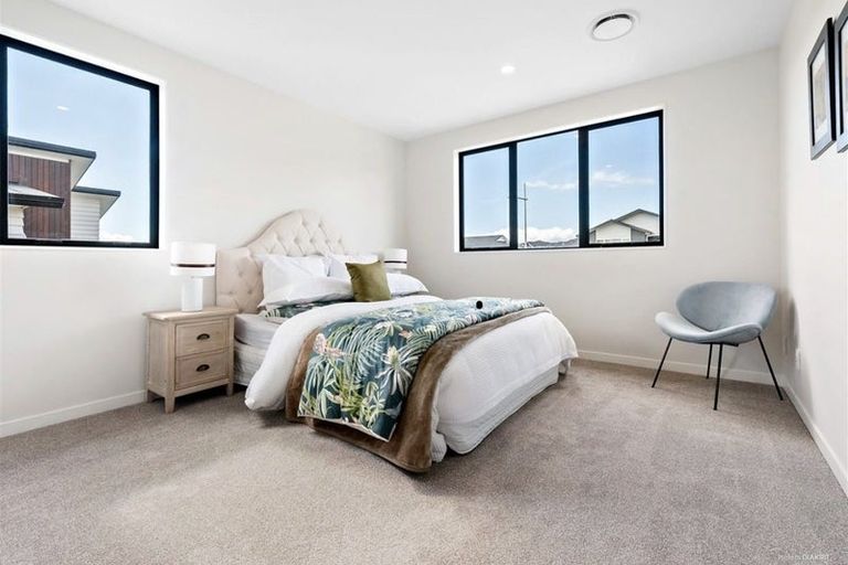 Photo of property in 6 Makura Road, Long Bay, Auckland, 0630