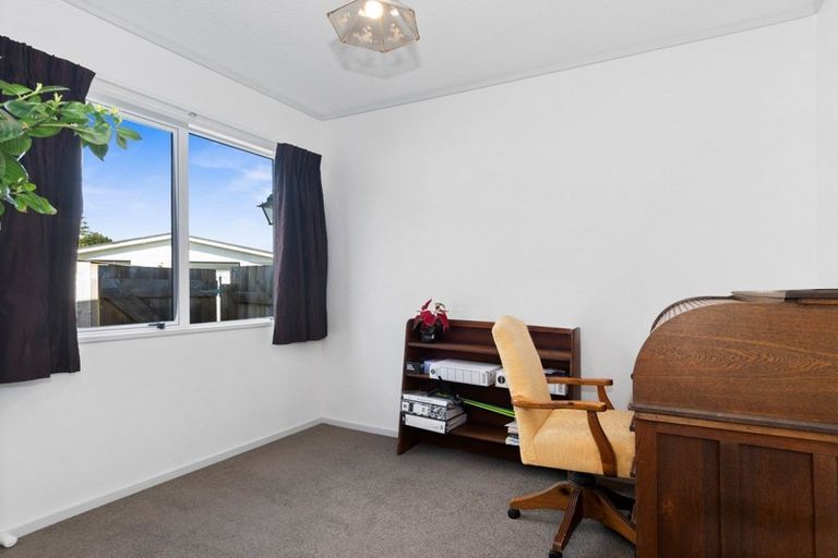 Photo of property in 3 D'urville Way, Welcome Bay, Tauranga, 3112