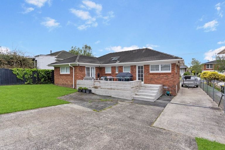 Photo of property in 25 Mcrae Road, Mount Wellington, Auckland, 1060