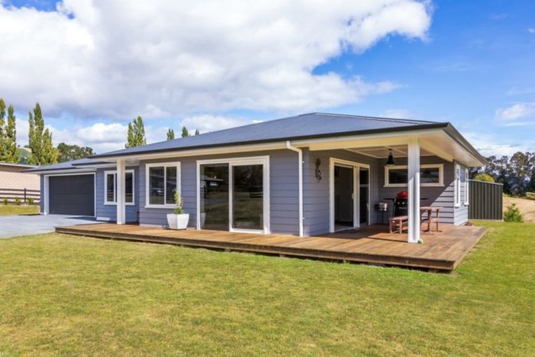 Photo of property in 5/500 Kinloch Road, Kinloch, Taupo, 3377