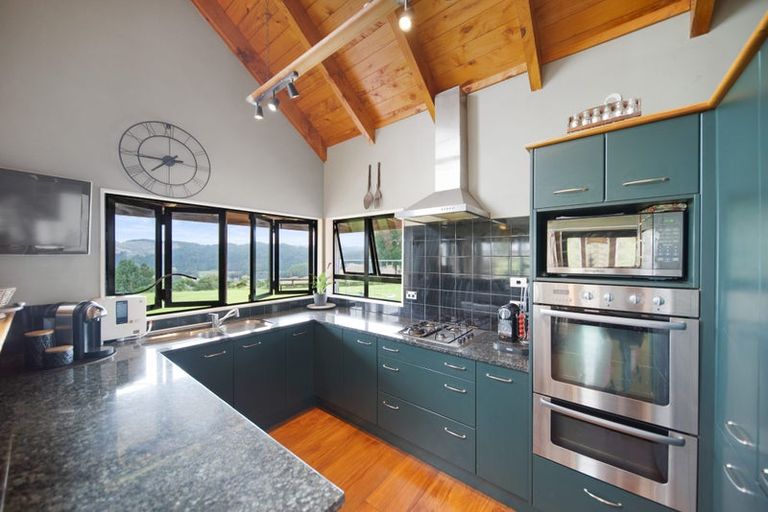 Photo of property in 22 Falls Road, Hunua, Papakura, 2583