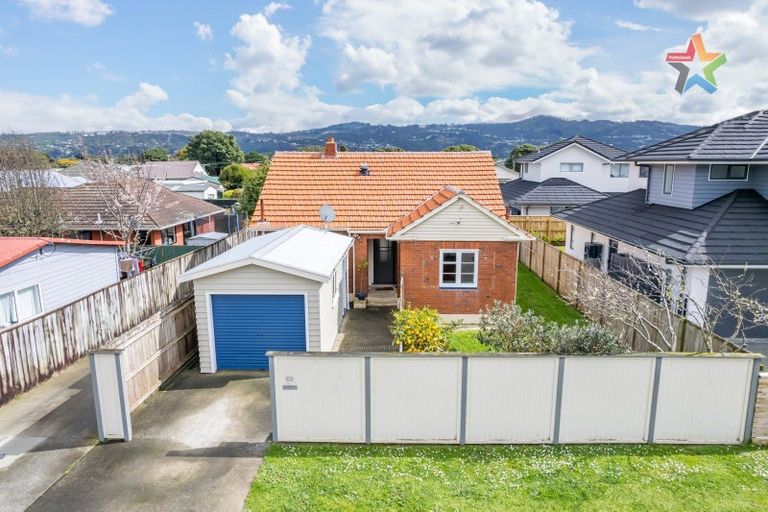 Photo of property in 69 Waiwhetu Road, Waterloo, Lower Hutt, 5011