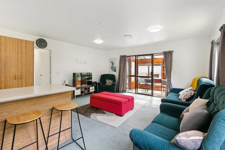 Photo of property in 112 Holloway Road, Aro Valley, Wellington, 6021
