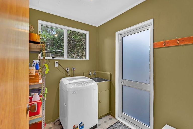 Photo of property in 1138 South Road, Oakura, 4314