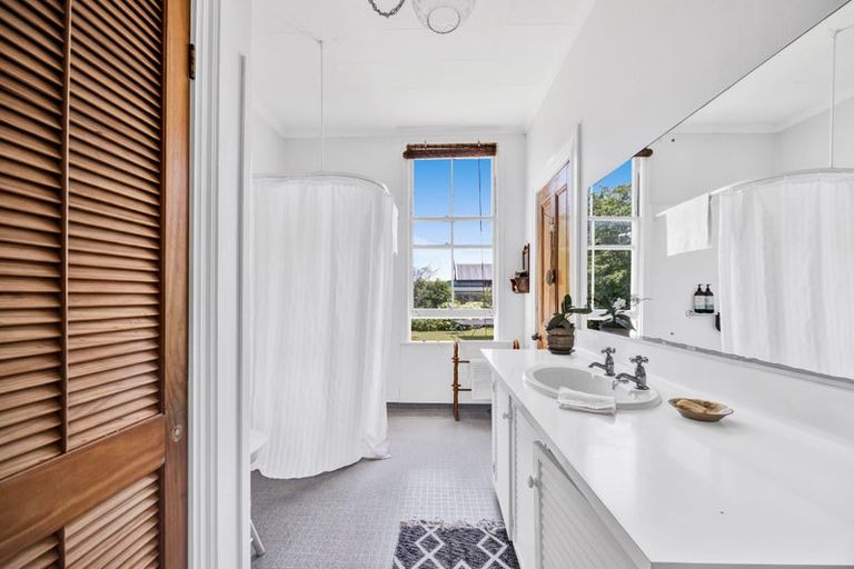 Photo of property in 207 Egmont Street, Patea, 4520