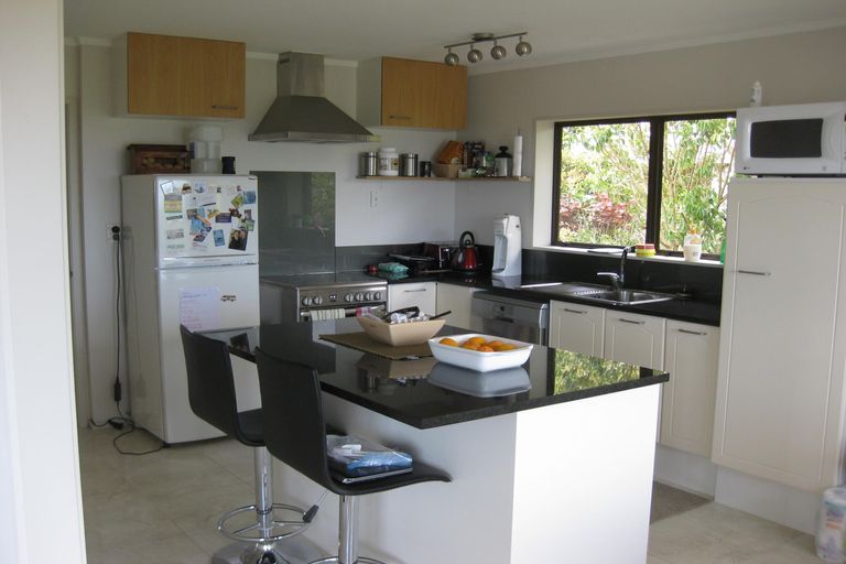 Photo of property in 29a Stanmore Bay Road, Stanmore Bay, Whangaparaoa, 0932