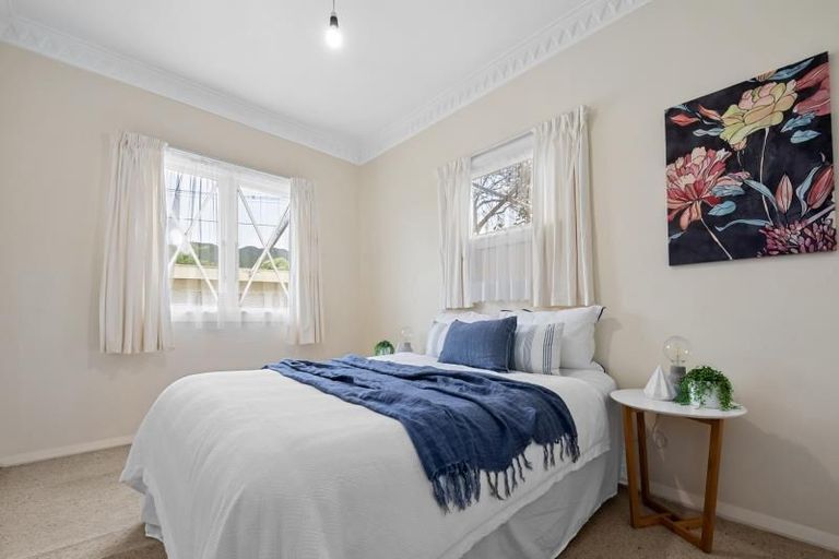 Photo of property in 3 Junction Street, Fairfield, Lower Hutt, 5011