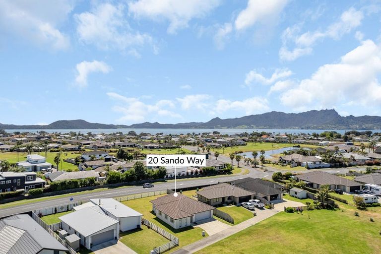 Photo of property in 20 Sando Way, One Tree Point, 0118