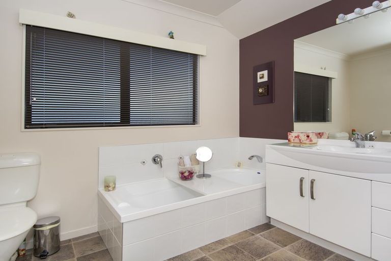 Photo of property in 184 Cheyne Road, Pyes Pa, Tauranga, 3112