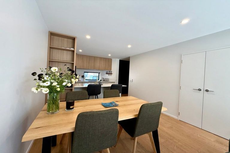 Photo of property in 6/90 Holly Road, St Albans, Christchurch, 8014