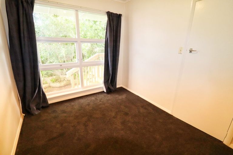 Photo of property in 71 Moorefield Road, Johnsonville, Wellington, 6037