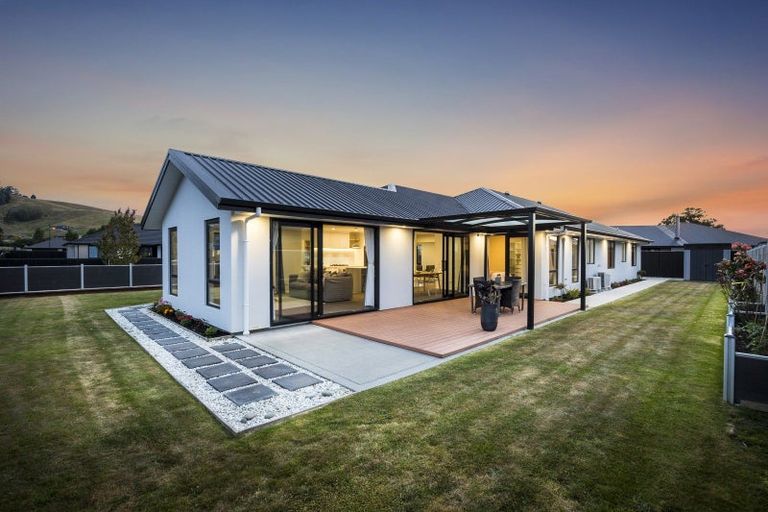 Photo of property in 1 Glenimrie Close, Mosgiel, 9024