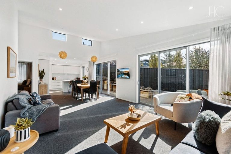 Photo of property in 53a Molyneux Avenue, Cromwell, 9310