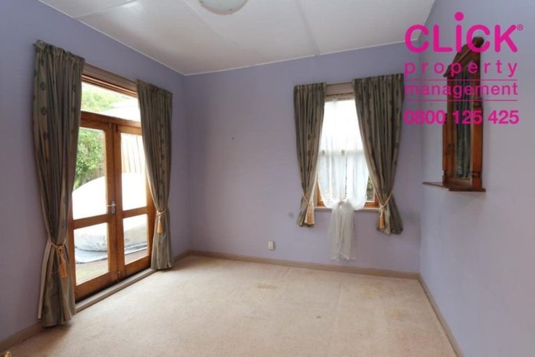 Photo of property in 128 Glen Road, The Glen, Dunedin, 9011