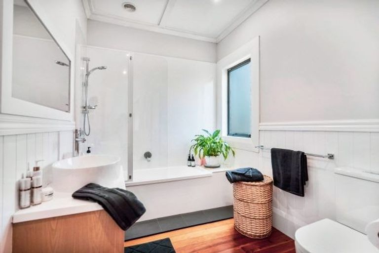 Photo of property in 29 Manse Street, Regent, Whangarei, 0112