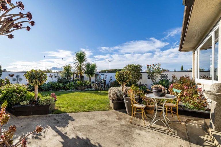 Photo of property in 236 Kennedy Road, Onekawa, Napier, 4110