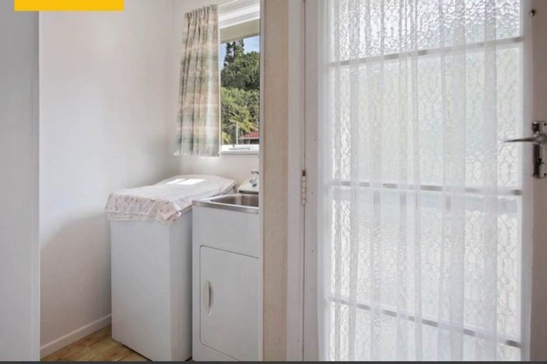 Photo of property in 70 Lake Road, Northcote, Auckland, 0627