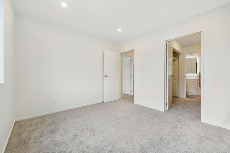 Photo of property in 25 Coast Garden Drive, Hobsonville, Auckland, 0616