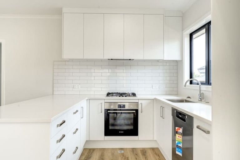 Photo of property in 2/49 Hinton Avenue, Forest Lake, Hamilton, 3200