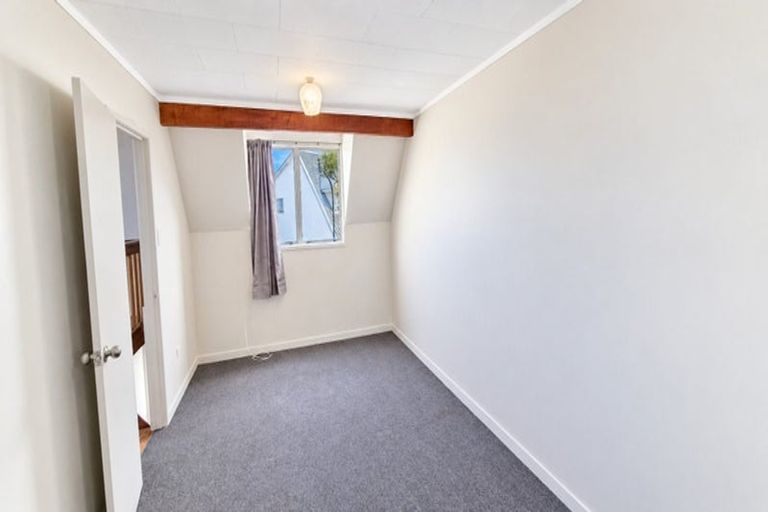 Photo of property in 25 Attlee Place, Gisborne, 4010