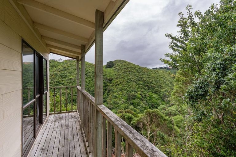 Photo of property in 55 Mandalay Terrace, Khandallah, Wellington, 6035