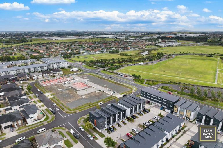 Photo of property in 6 Papa Takaro Lane, Flat Bush, Auckland, 2019