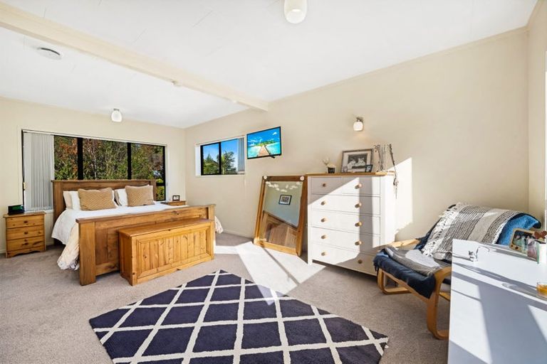 Photo of property in 16 Stredwick Drive, Torbay, Auckland, 0630