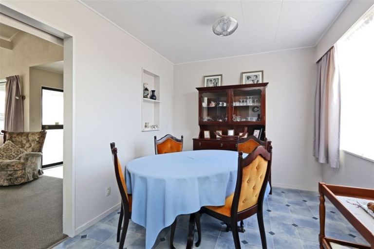 Photo of property in 2/409 Southland Road, Hastings, 4122