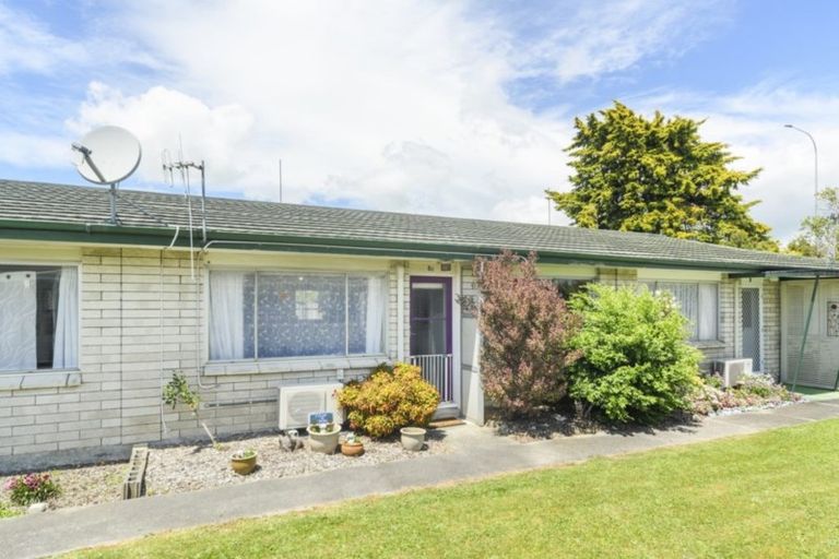 Photo of property in 8c Seaforth Avenue, Milson, Palmerston North, 4414