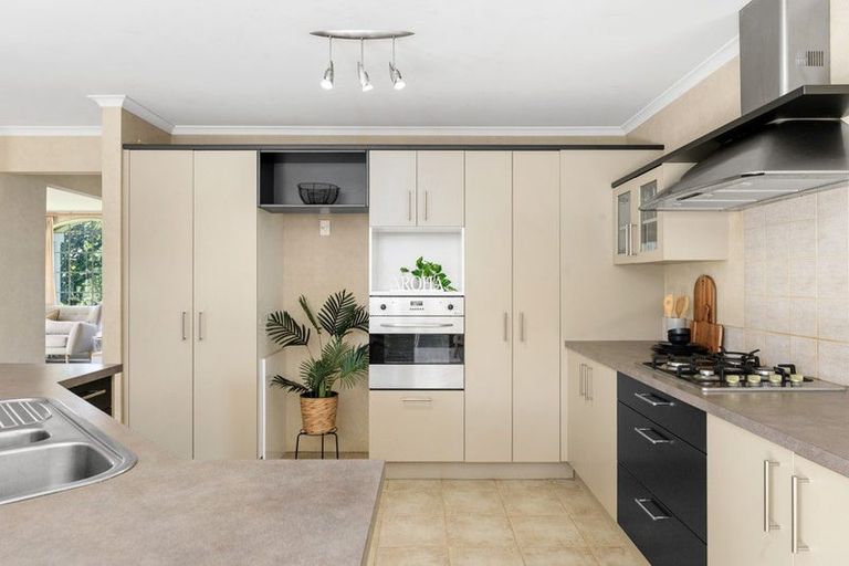 Photo of property in 31 Cairns Crescent, Rototuna, Hamilton, 3210