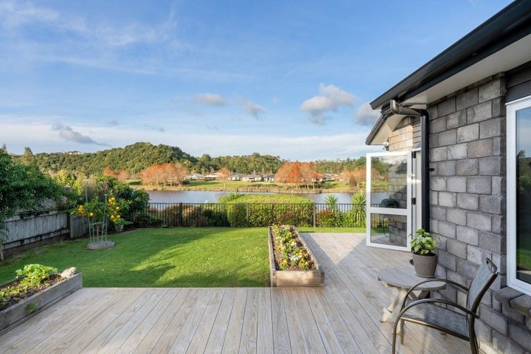 Photo of property in 31 Scoria Close, Pyes Pa, Tauranga, 3112