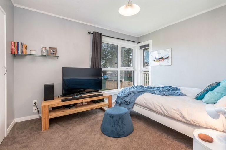 Photo of property in 4 Birman Close, Half Moon Bay, Auckland, 2012