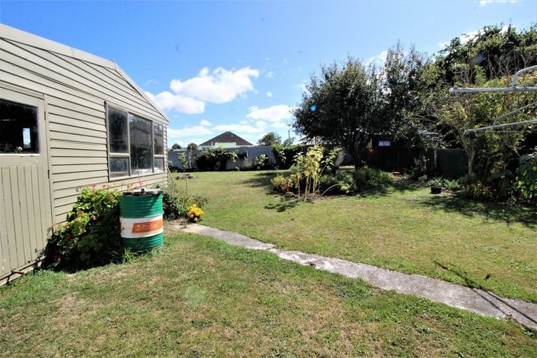 Photo of property in 17 Burgoyne Street, Woodville, 4920