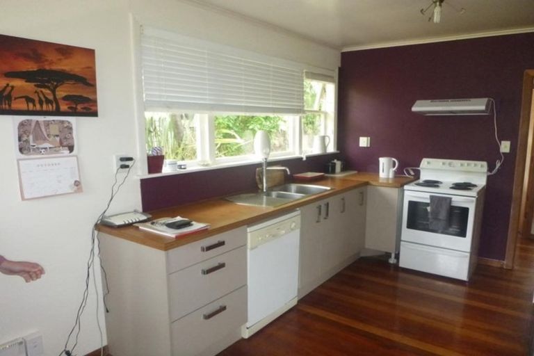 Photo of property in 57 Wyndham Road, Pinehaven, Upper Hutt, 5019