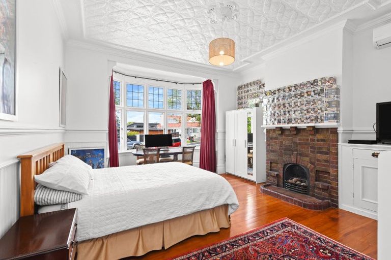 Photo of property in 30 Hobson Street, Saint Clair, Dunedin, 9012