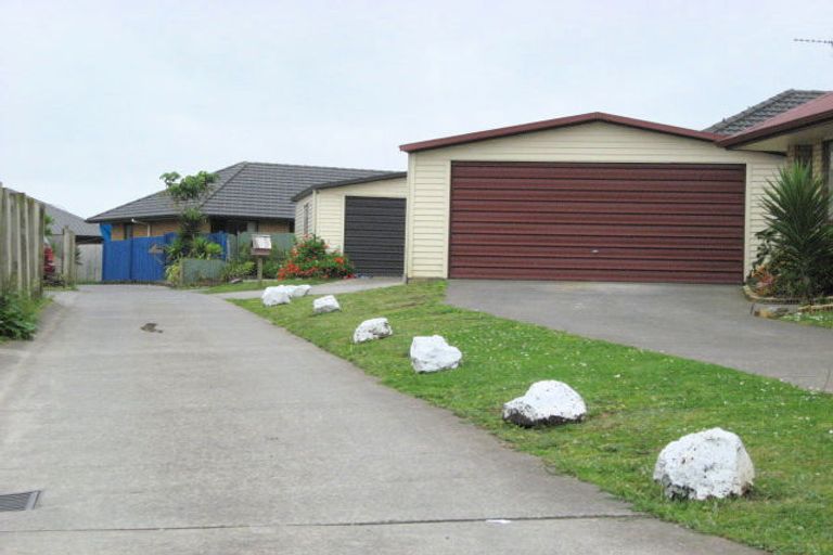 Photo of property in 72 Hall Avenue, Mangere, Auckland, 2022