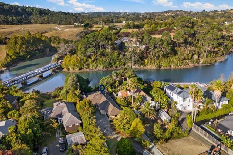 Photo of property in 15 Elliot Street, Riverhead, 0820