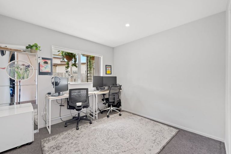 Photo of property in 3 Toutouwai Lane, Favona, Auckland, 2024