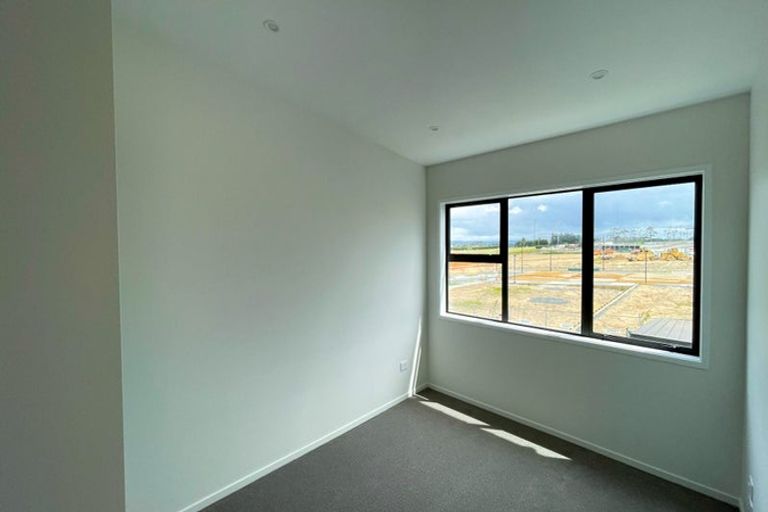 Photo of property in 78 Manarini Road, Westgate, Auckland, 0614