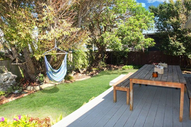 Photo of property in 4 Kennedy Street, Foxton Beach, Foxton, 4815