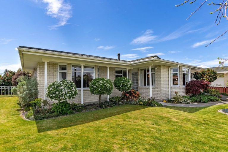 Photo of property in 23 Lowes Place, Solway, Masterton, 5810