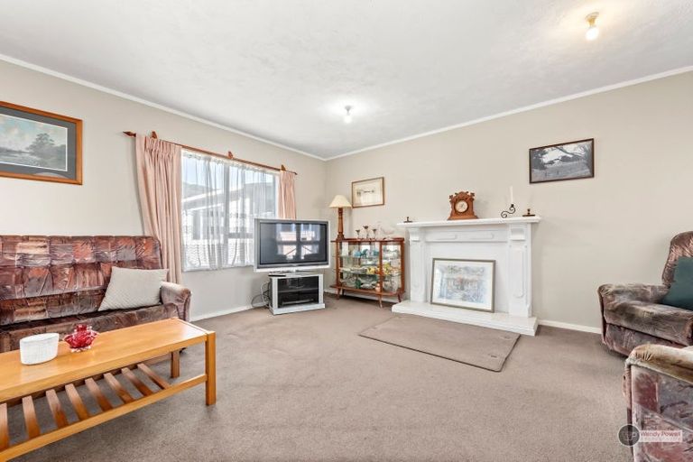 Photo of property in 10b Purser Grove, Fairfield, Lower Hutt, 5011