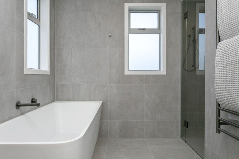 Photo of property in 24 Raupo Crescent, Wharewaka, Taupo, 3330