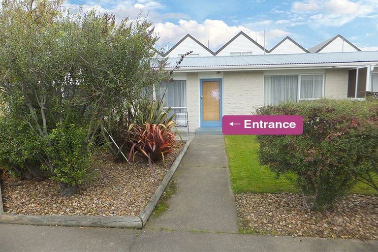 Photo of property in 2/490 Barbadoes Street, Edgeware, Christchurch, 8013