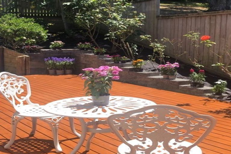 Photo of property in 152a Weatherly Road, Torbay, Auckland, 0630