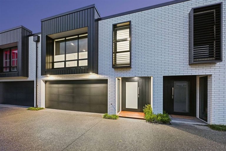 Photo of property in 2/21 Manning Street, Hamilton Central, Hamilton, 3204