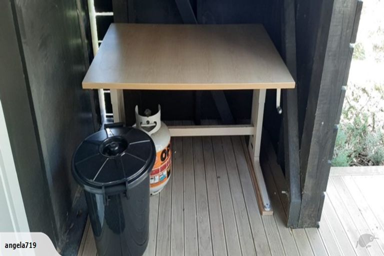 Photo of property in 36 Milne Terrace, Island Bay, Wellington, 6023