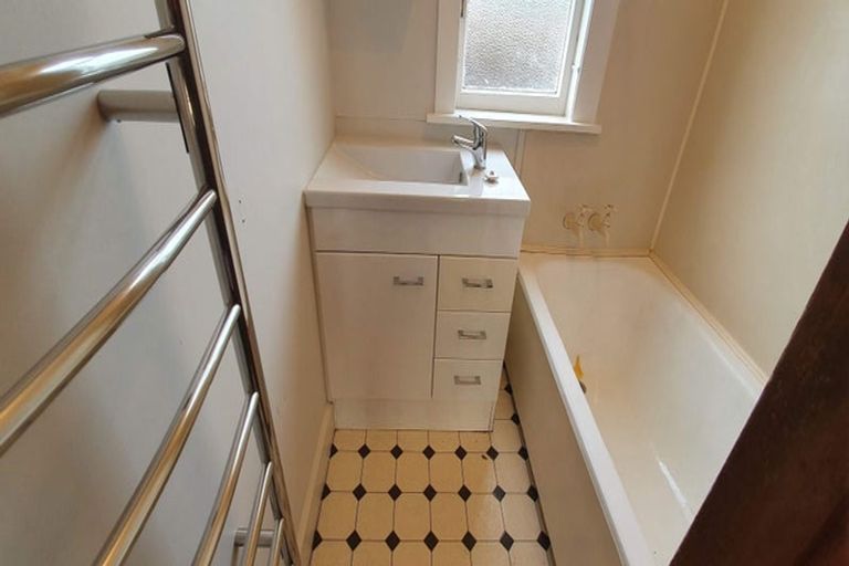 Photo of property in 12 Tennyson Street, Sydenham, Christchurch, 8023